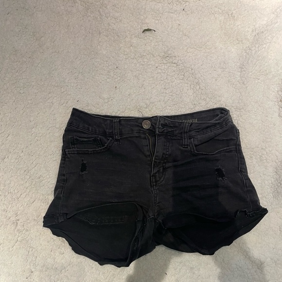 So black high waist denim shorts - Picture 1 of 3